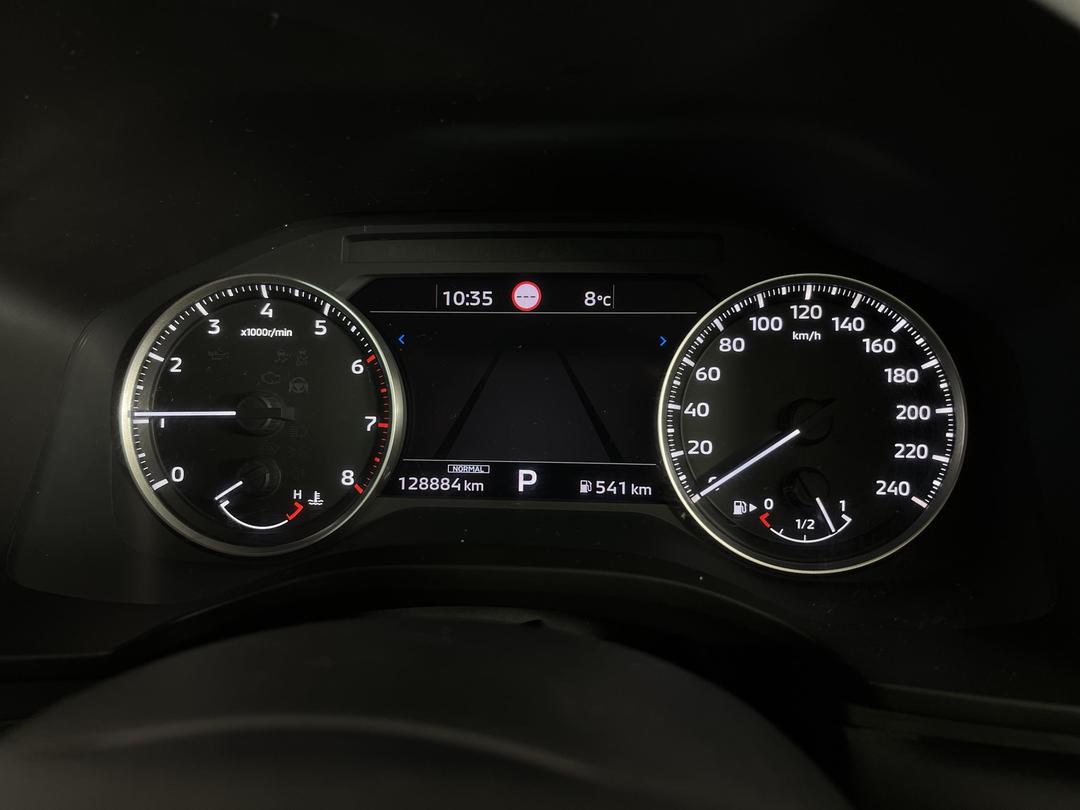 Photo '21' of Mitsubishi Outlander