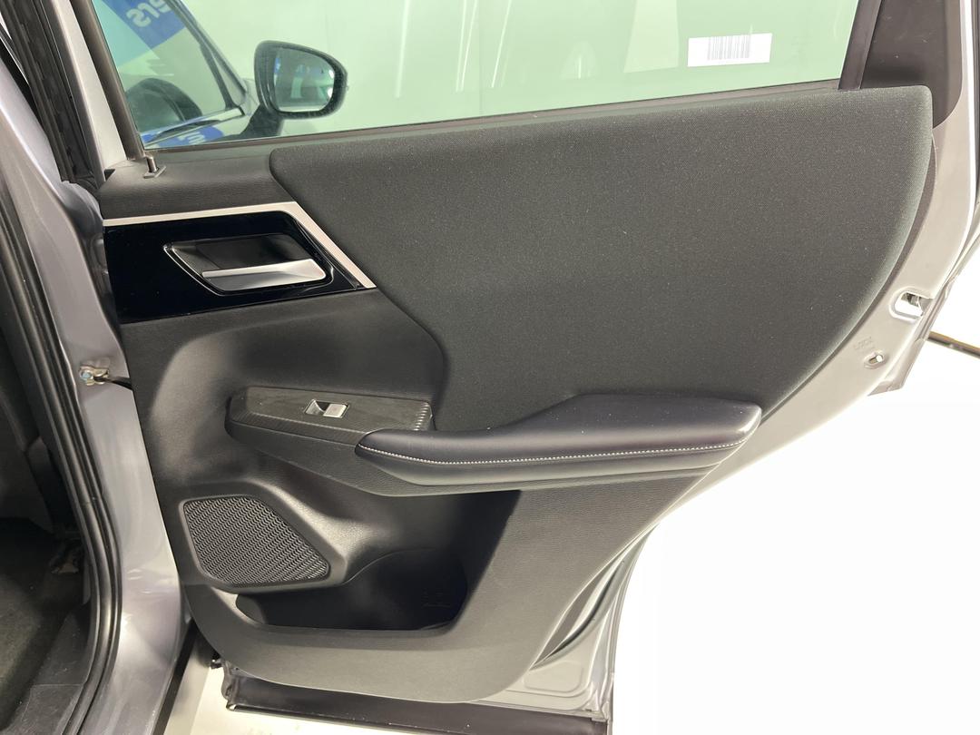 Photo '19' of Mitsubishi Outlander