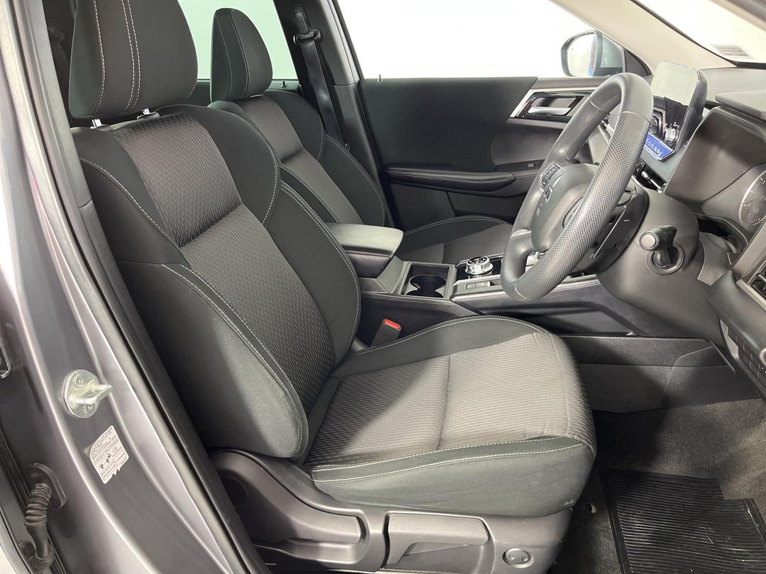 Photo '16' of Mitsubishi Outlander