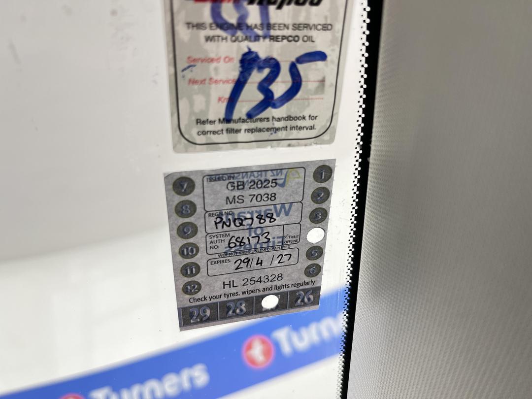 Photo '23' of Mitsubishi Outlander