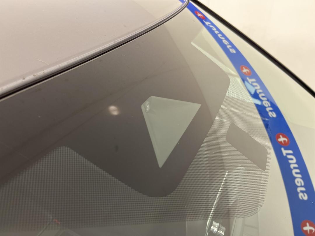 Photo '29' of Mitsubishi Outlander