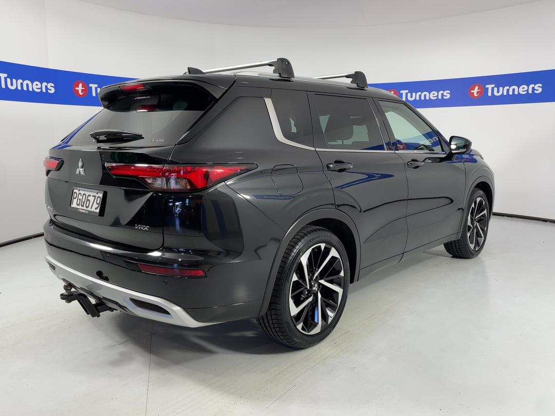 Photo '7' of Mitsubishi Outlander