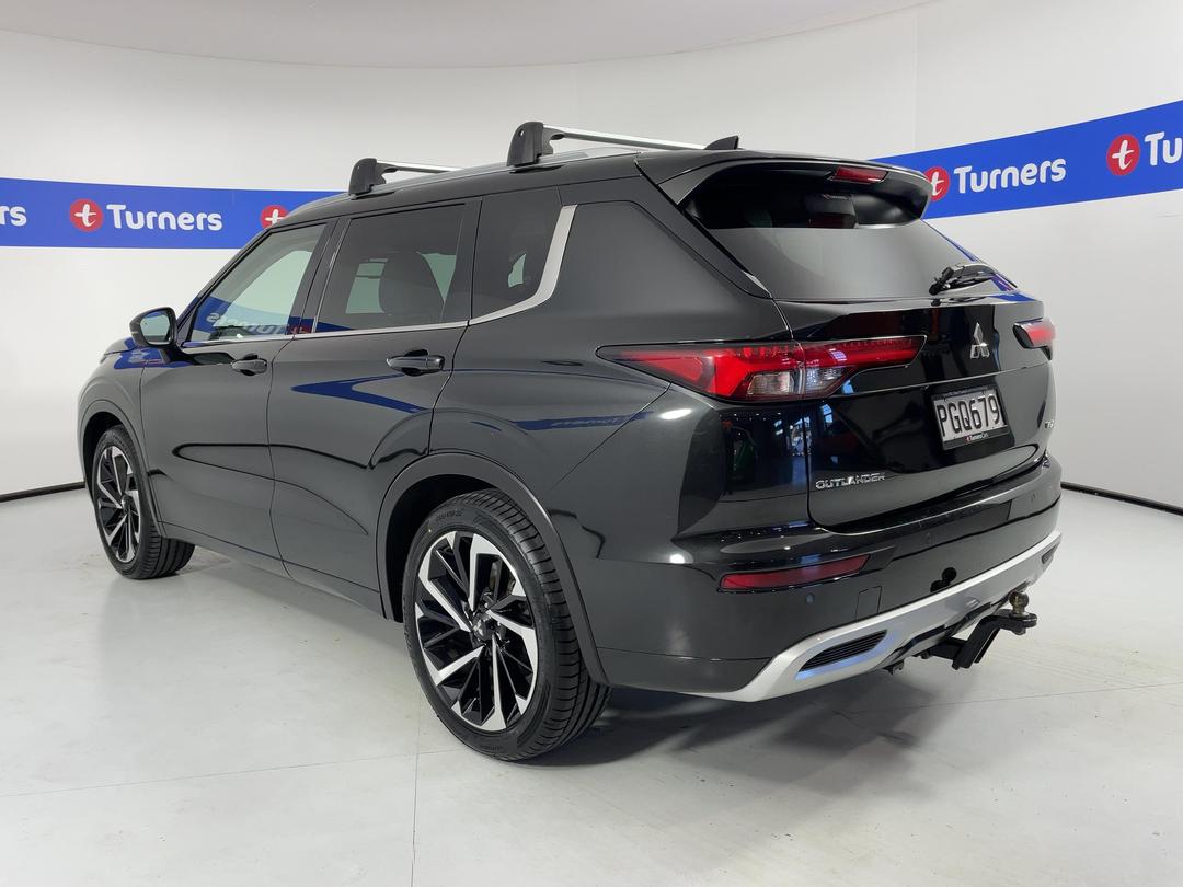 Photo '5' of Mitsubishi Outlander