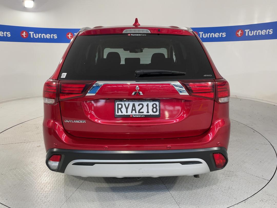 Photo '6' of Mitsubishi Outlander