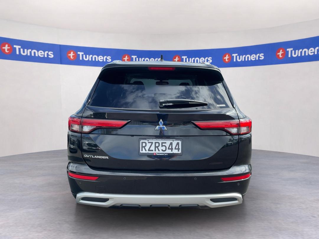 Photo '6' of Mitsubishi Outlander
