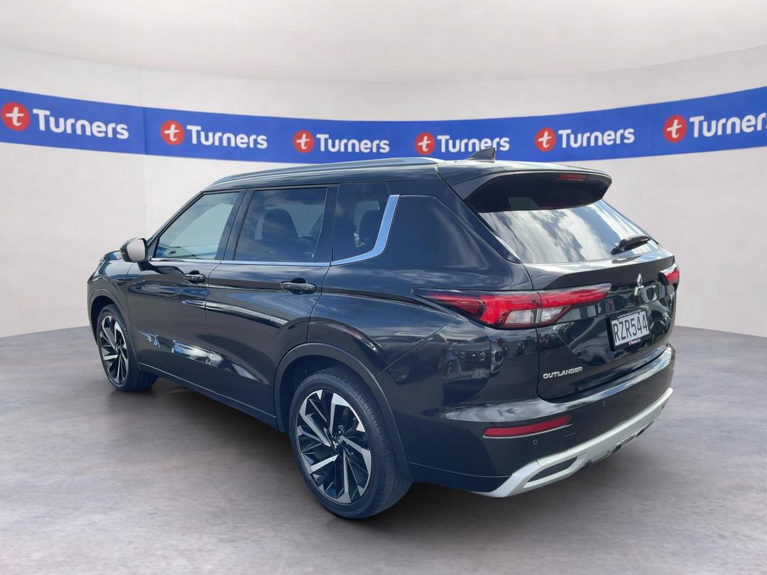 Photo '5' of Mitsubishi Outlander