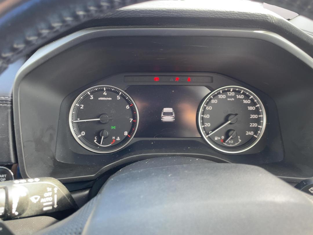Photo '21' of Mitsubishi Outlander