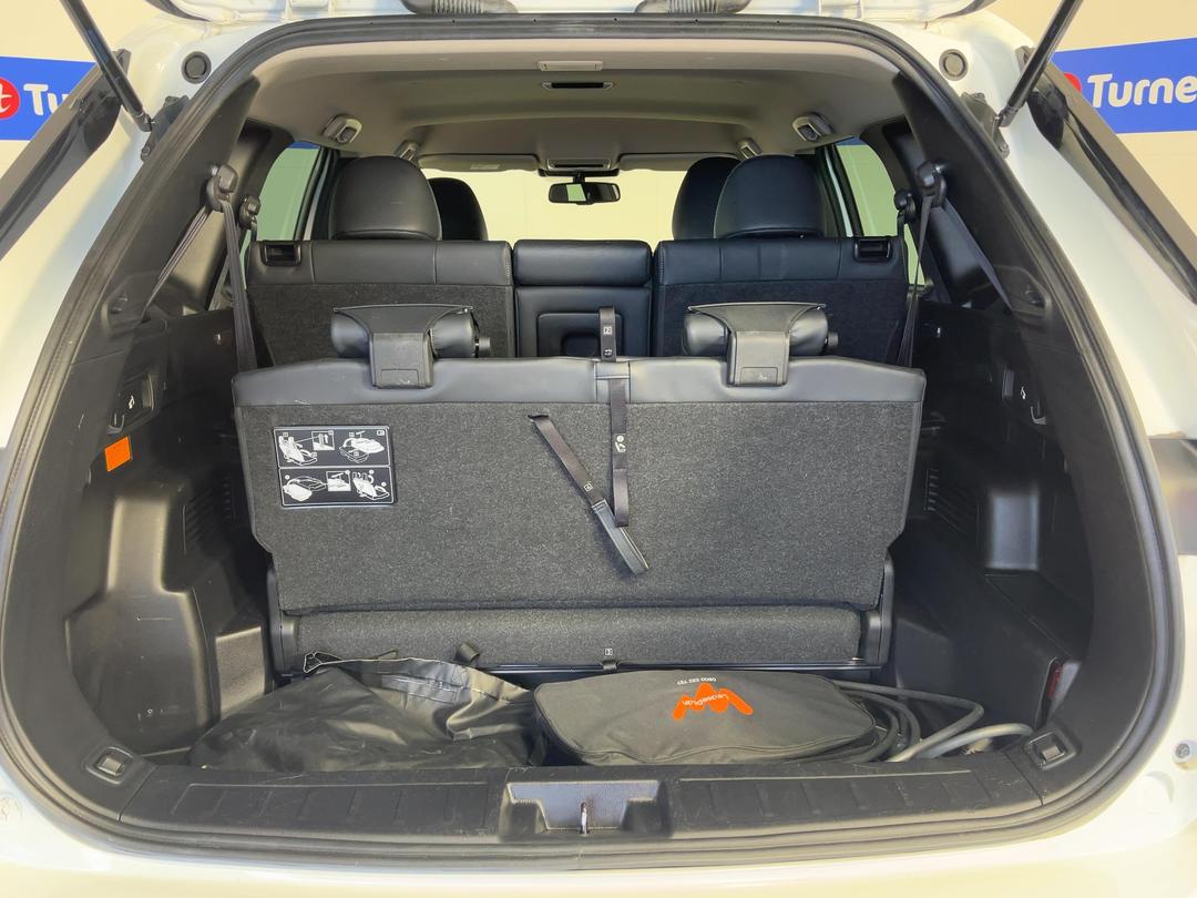 Photo '14' of Mitsubishi Outlander