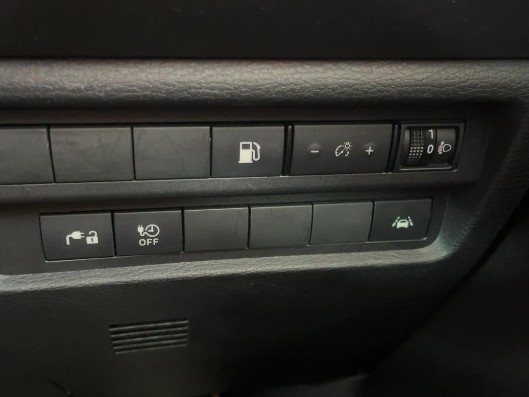 Photo '27' of Mitsubishi Outlander