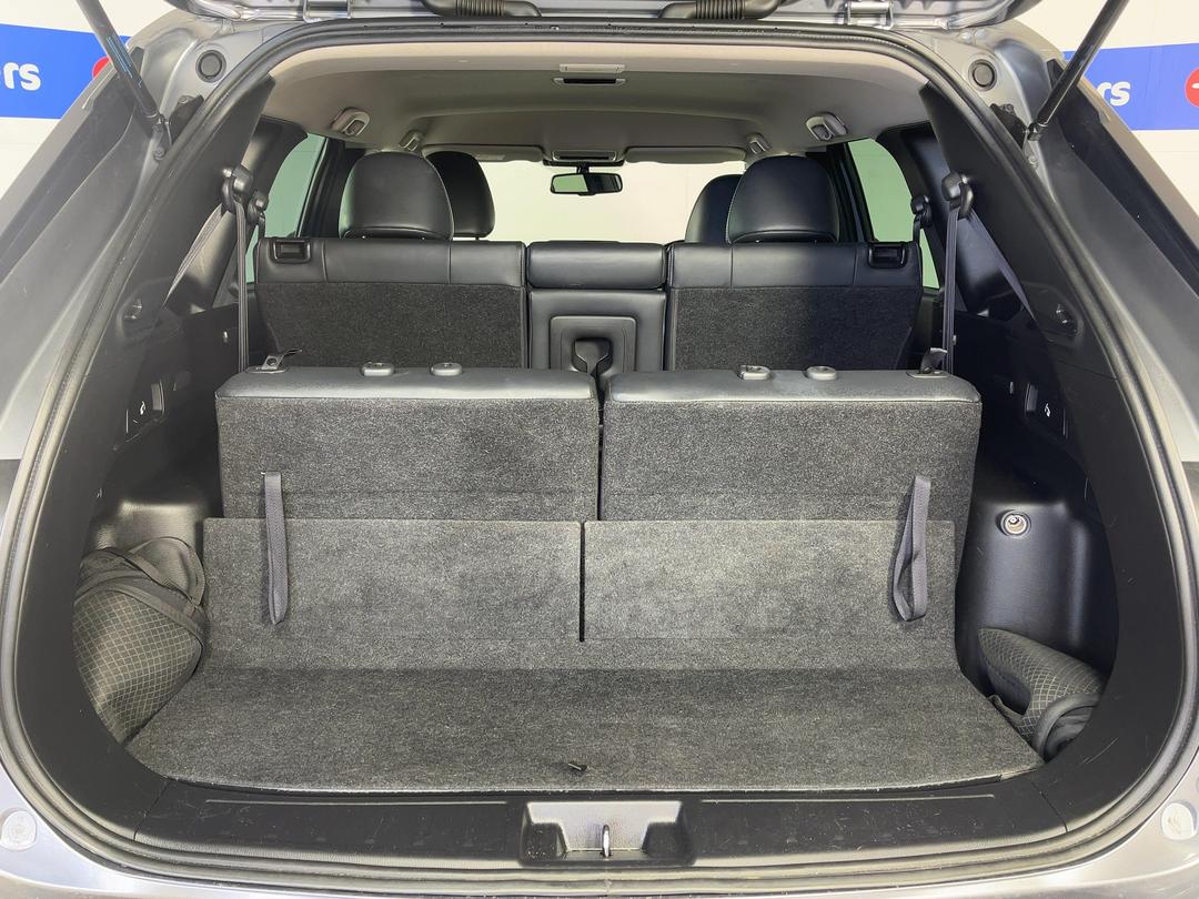 Photo '14' of Mitsubishi Outlander