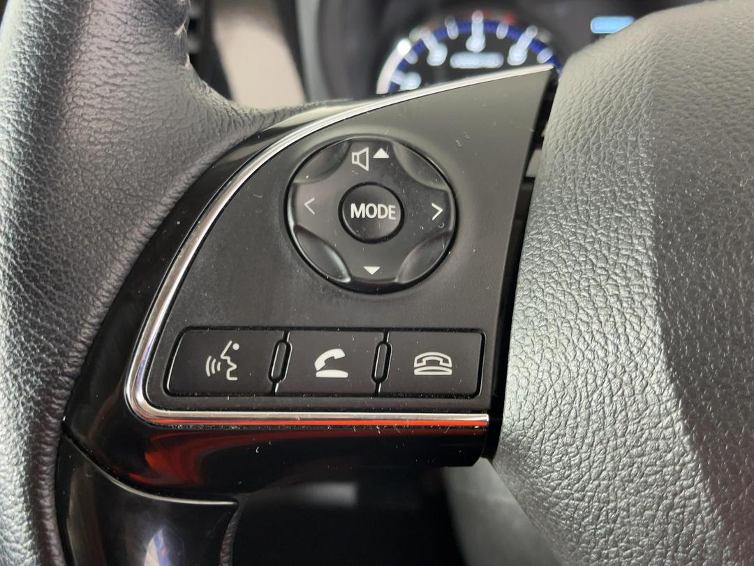 Photo '23' of Mitsubishi Outlander