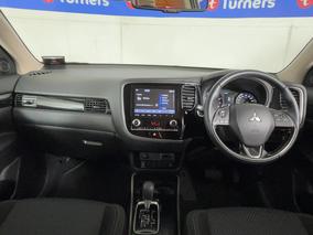Photo '17' of Mitsubishi Outlander
