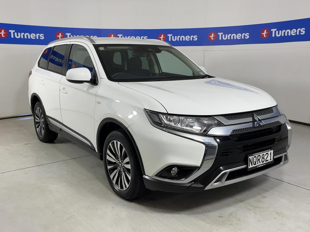 Photo '1' of Mitsubishi Outlander