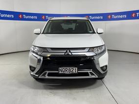 Photo '2' of Mitsubishi Outlander