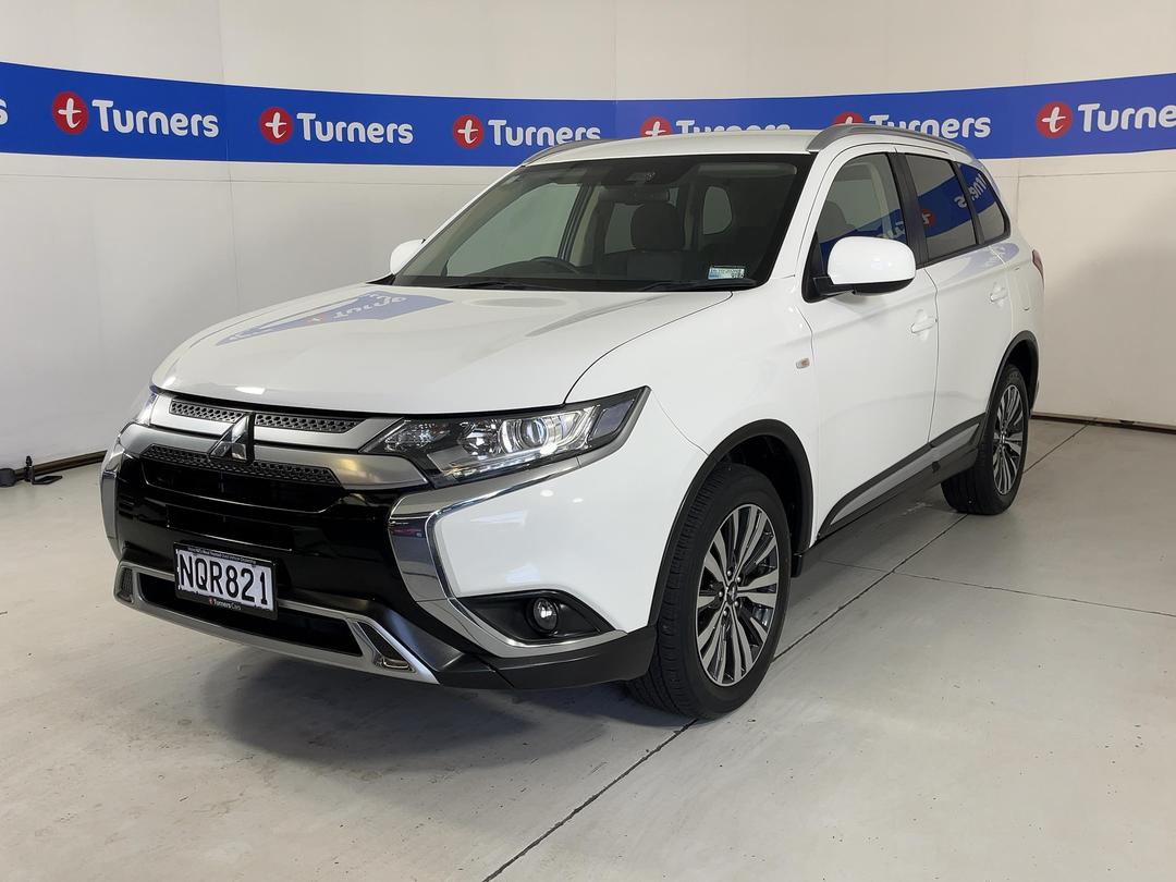 Photo '4' of Mitsubishi Outlander