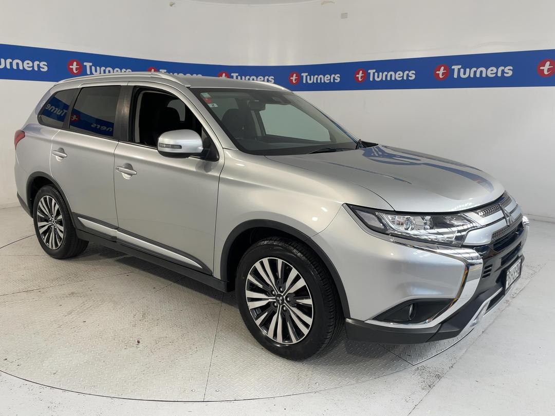 Photo '1' of Mitsubishi Outlander