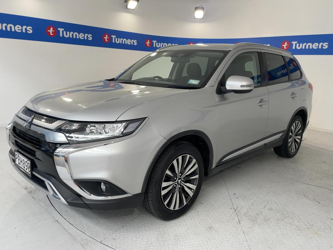 Photo '4' of Mitsubishi Outlander
