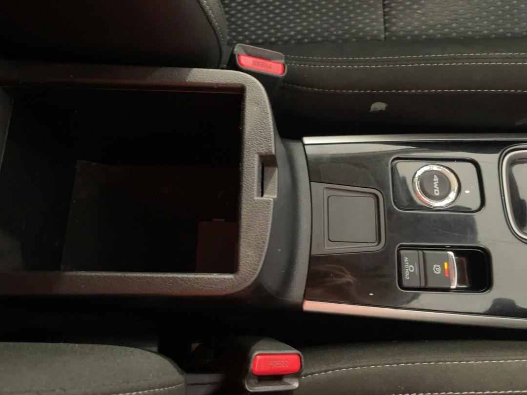 Photo '34' of Mitsubishi Outlander
