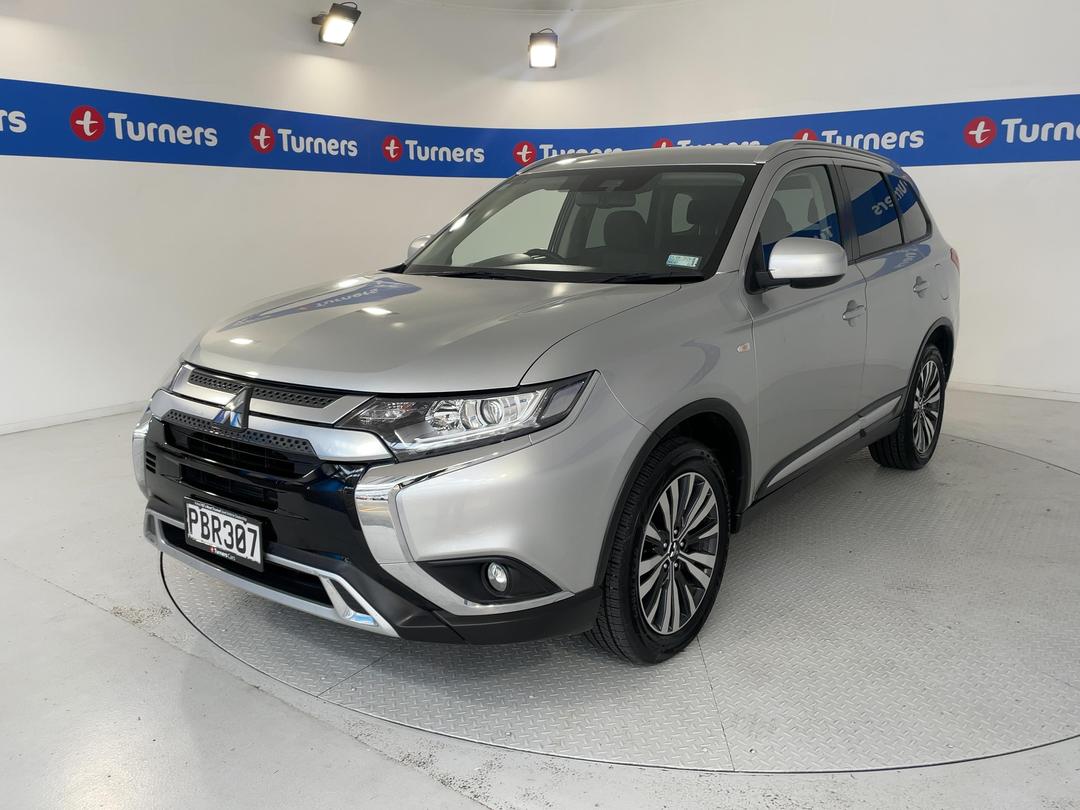 Photo '4' of Mitsubishi Outlander