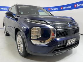 Photo '1' of Mitsubishi Outlander