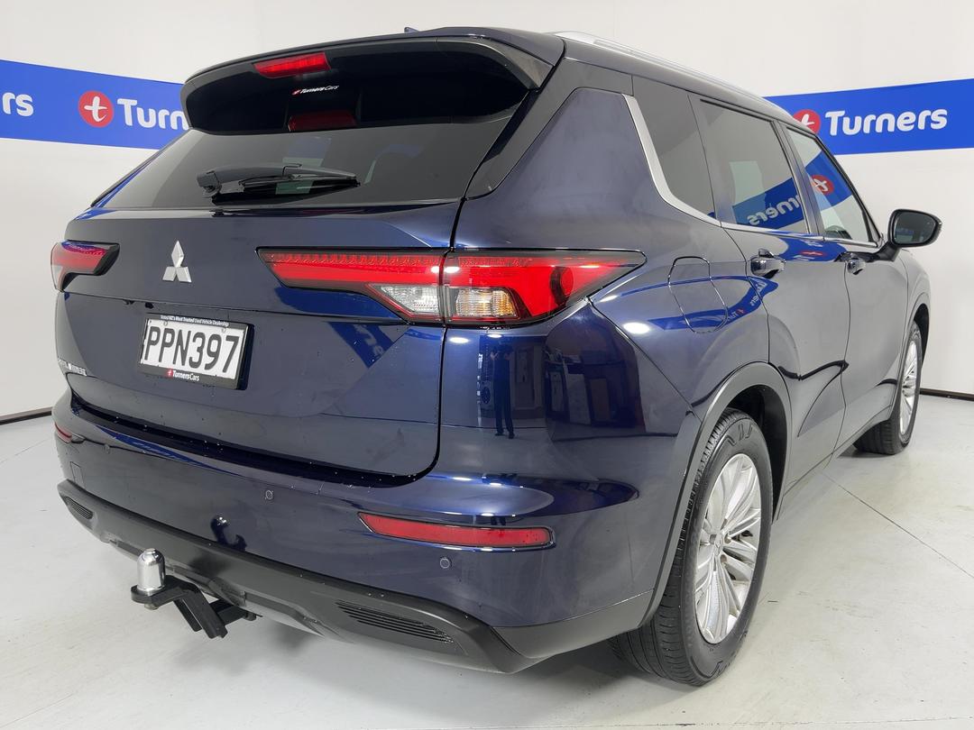 Photo '7' of Mitsubishi Outlander