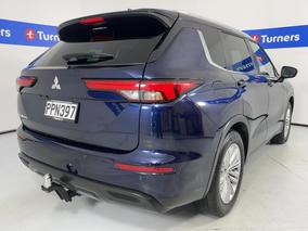 Photo '7' of Mitsubishi Outlander