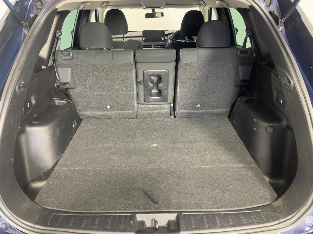 Photo '14' of Mitsubishi Outlander