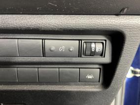 Photo '26' of Mitsubishi Outlander