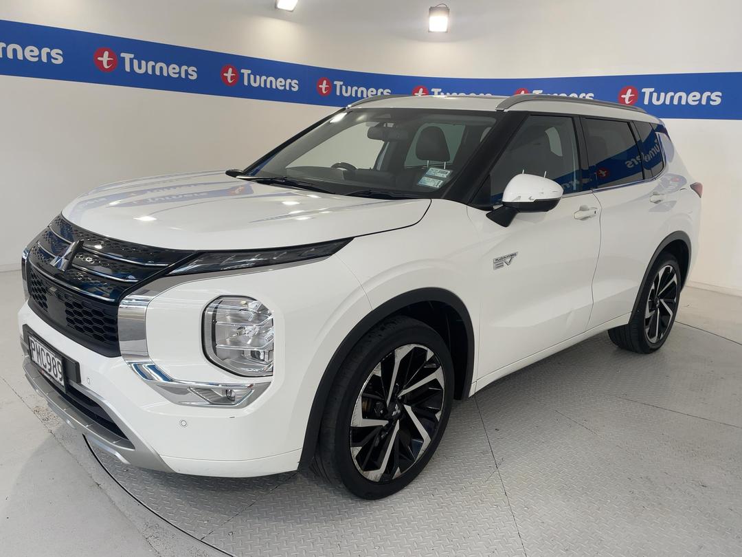Photo '4' of Mitsubishi Outlander