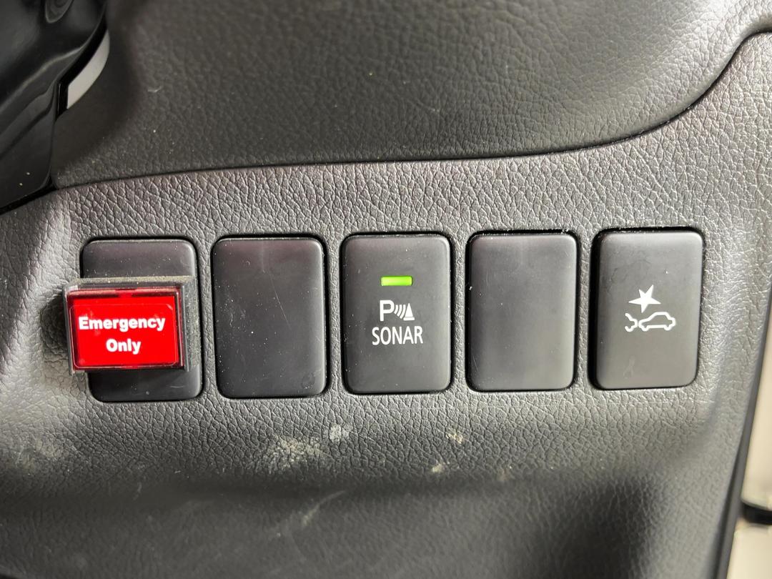 Photo '23' of Mitsubishi Outlander