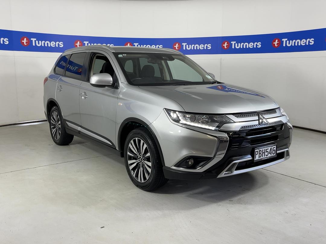 Photo '1' of Mitsubishi Outlander