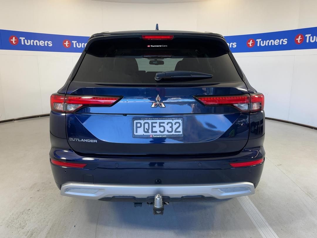 Photo '6' of Mitsubishi Outlander