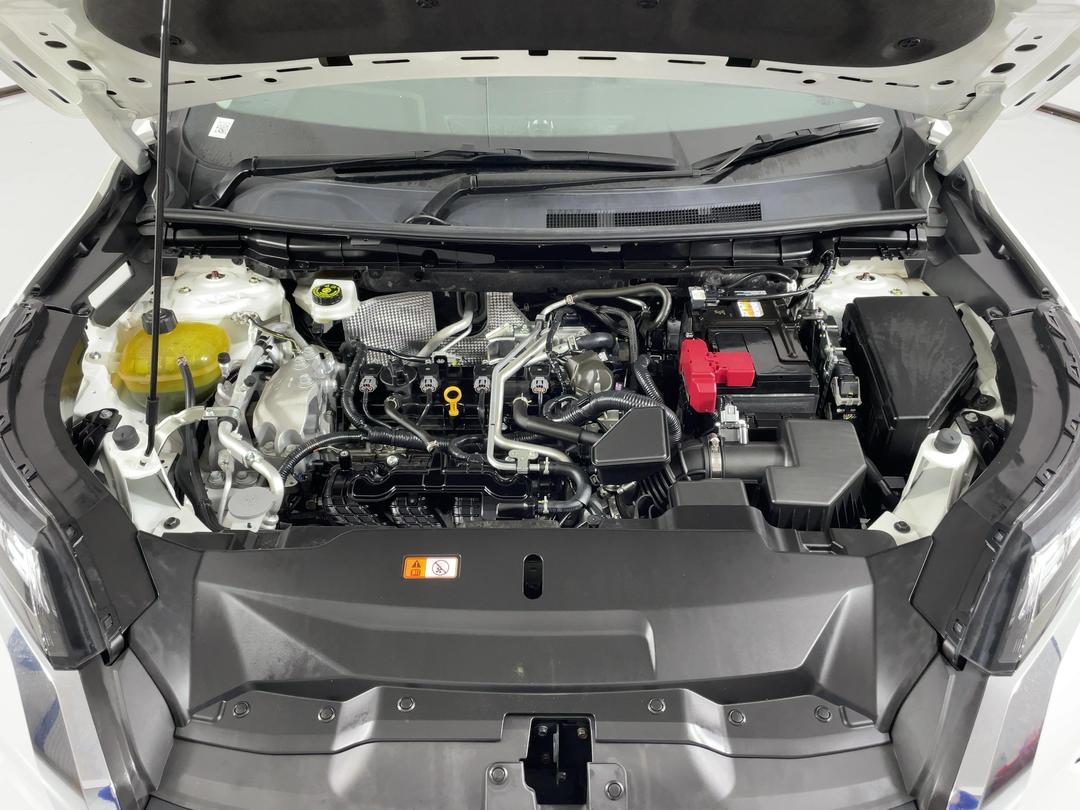 Photo '13' of Mitsubishi Outlander