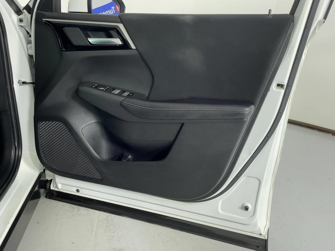 Photo '15' of Mitsubishi Outlander