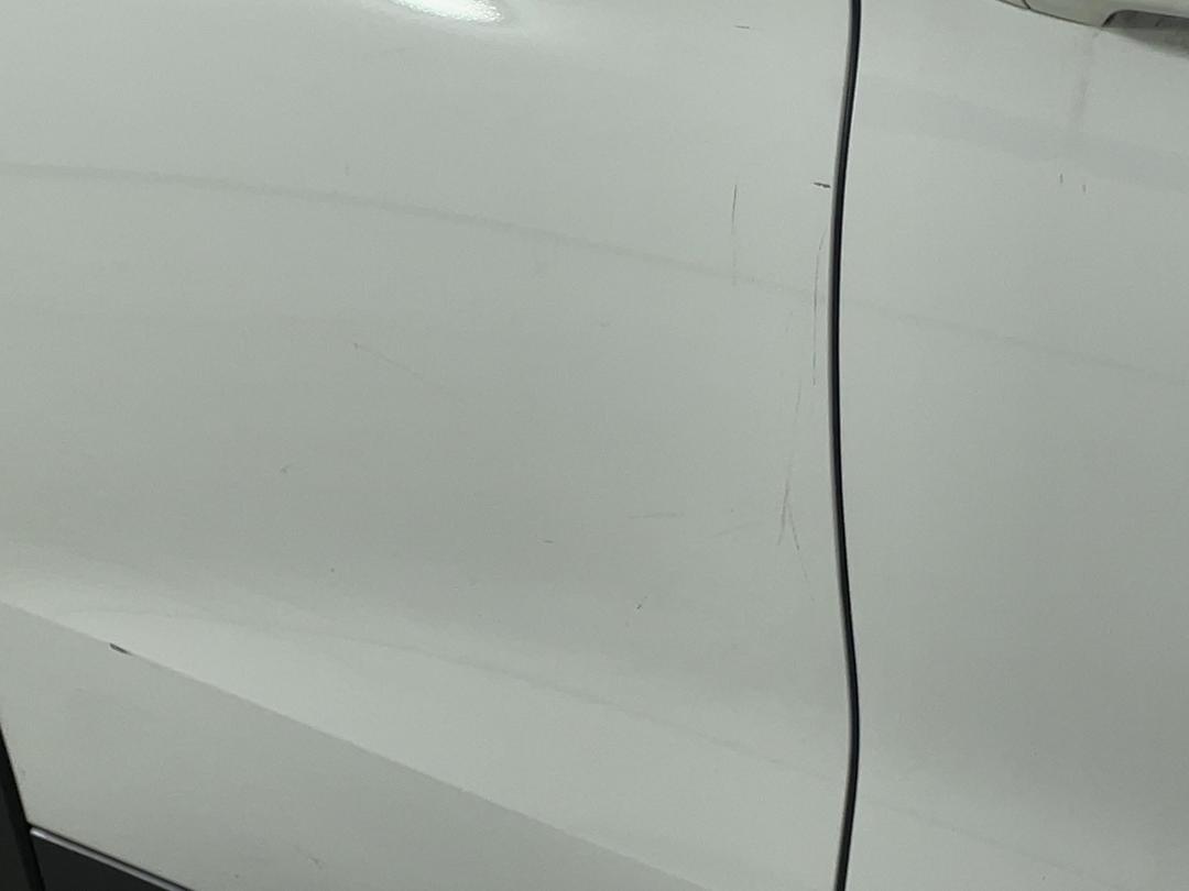 Photo '24' of Mitsubishi Outlander
