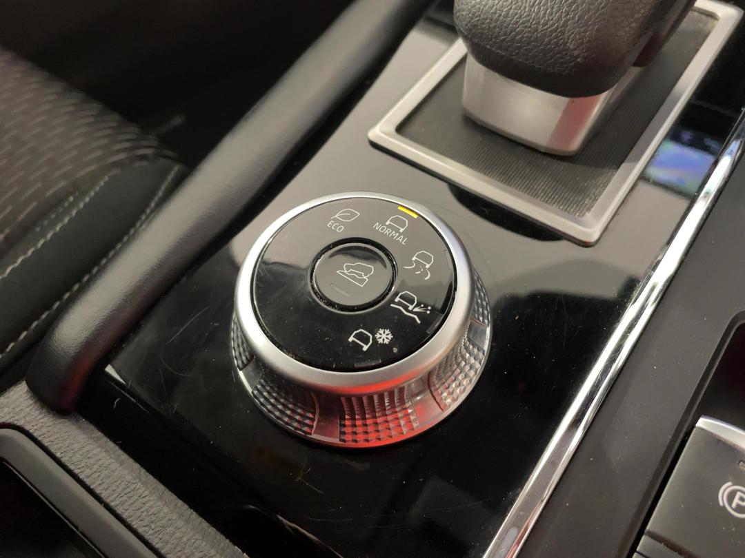 Photo '26' of Mitsubishi Outlander