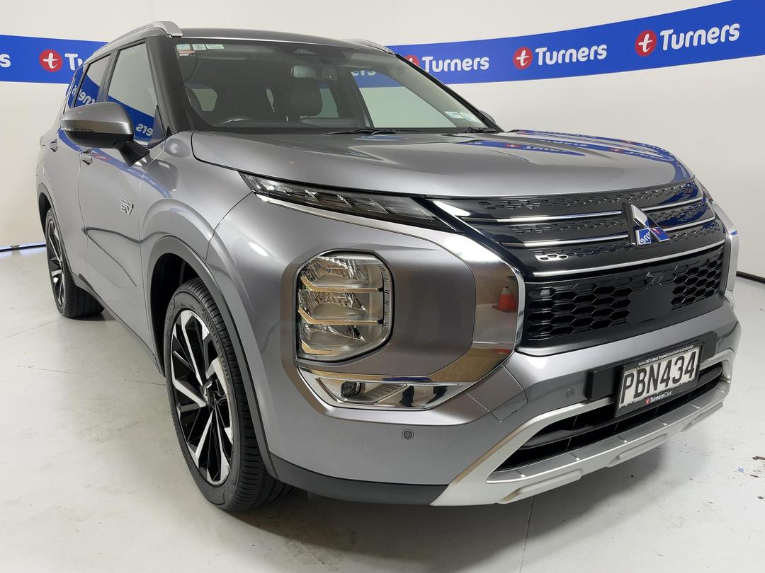 Photo '1' of Mitsubishi Outlander