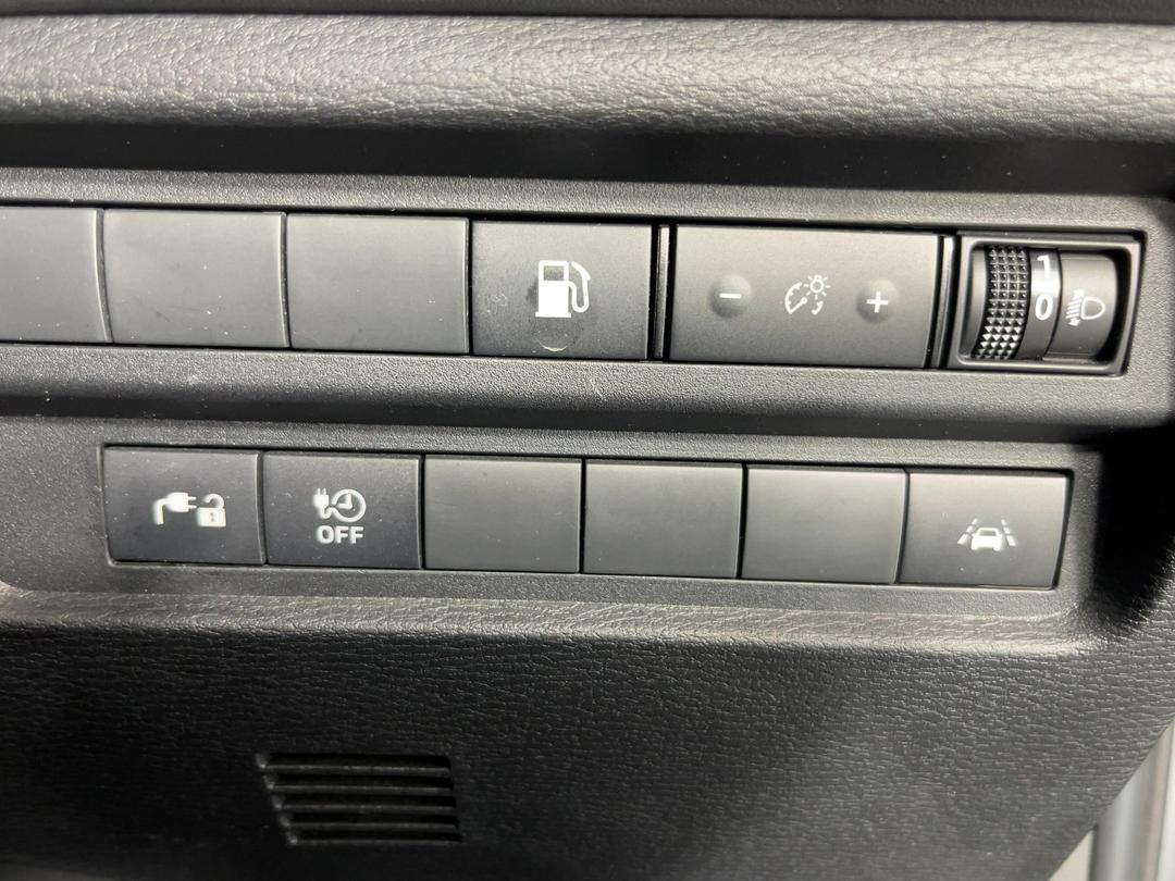 Photo '27' of Mitsubishi Outlander