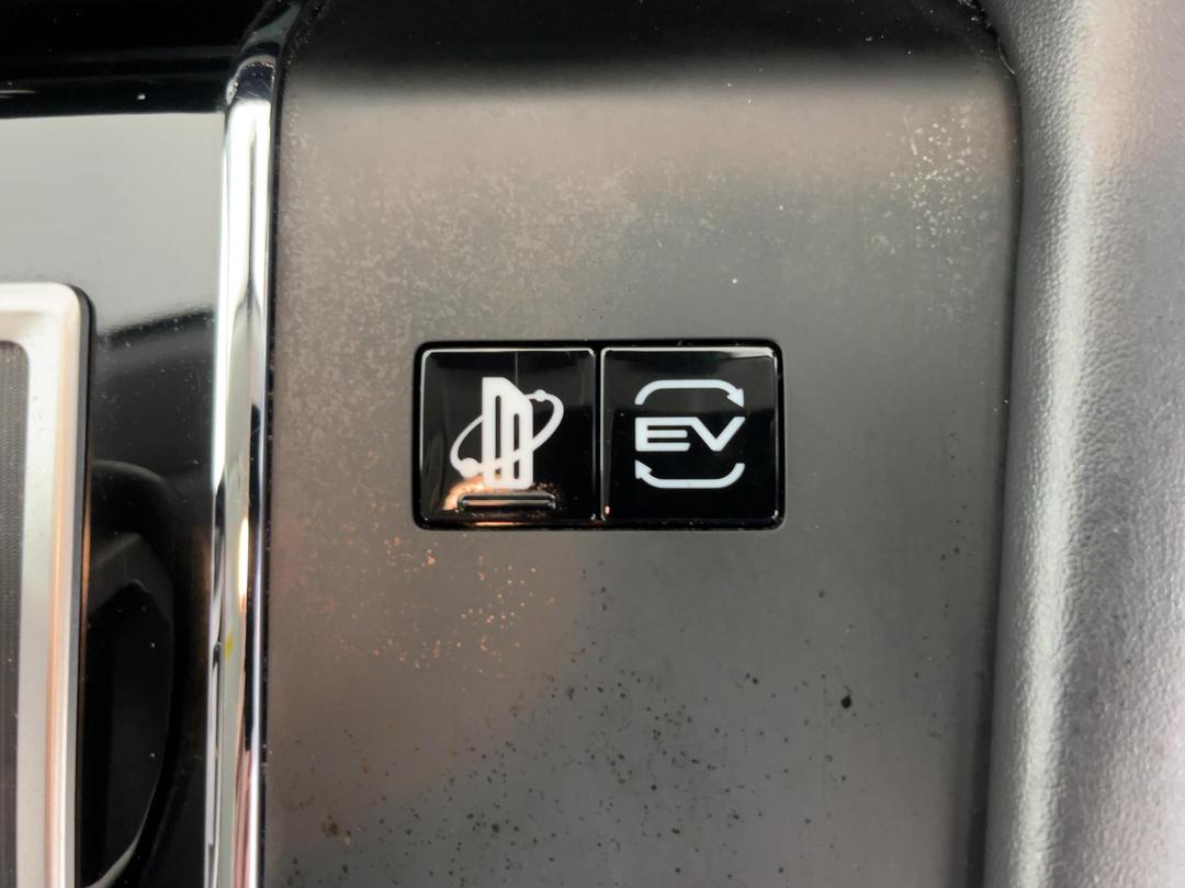 Photo '29' of Mitsubishi Outlander