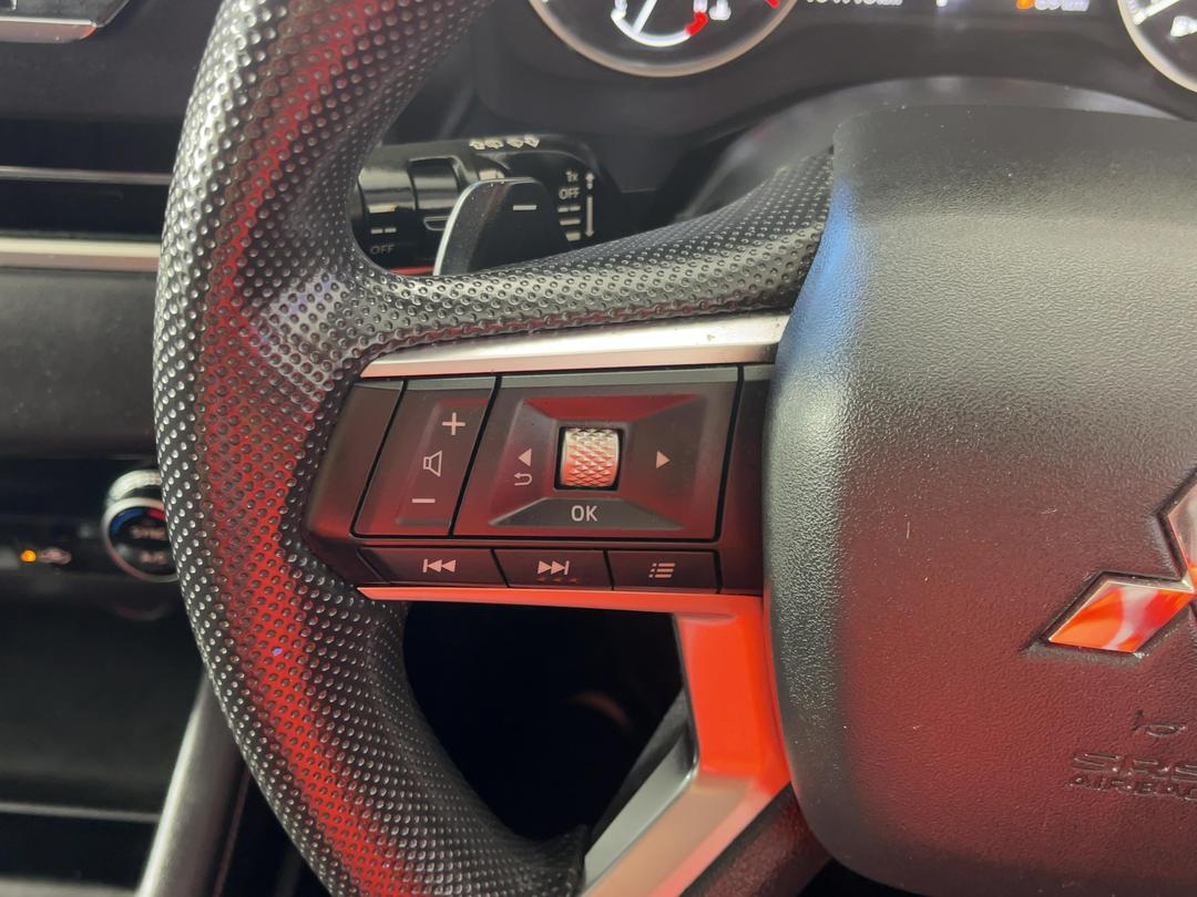 Photo '26' of Mitsubishi Outlander