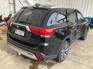 Thumbnail '8' of Mitsubishi Outlander LS