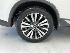 Photo '12' of Mitsubishi Outlander