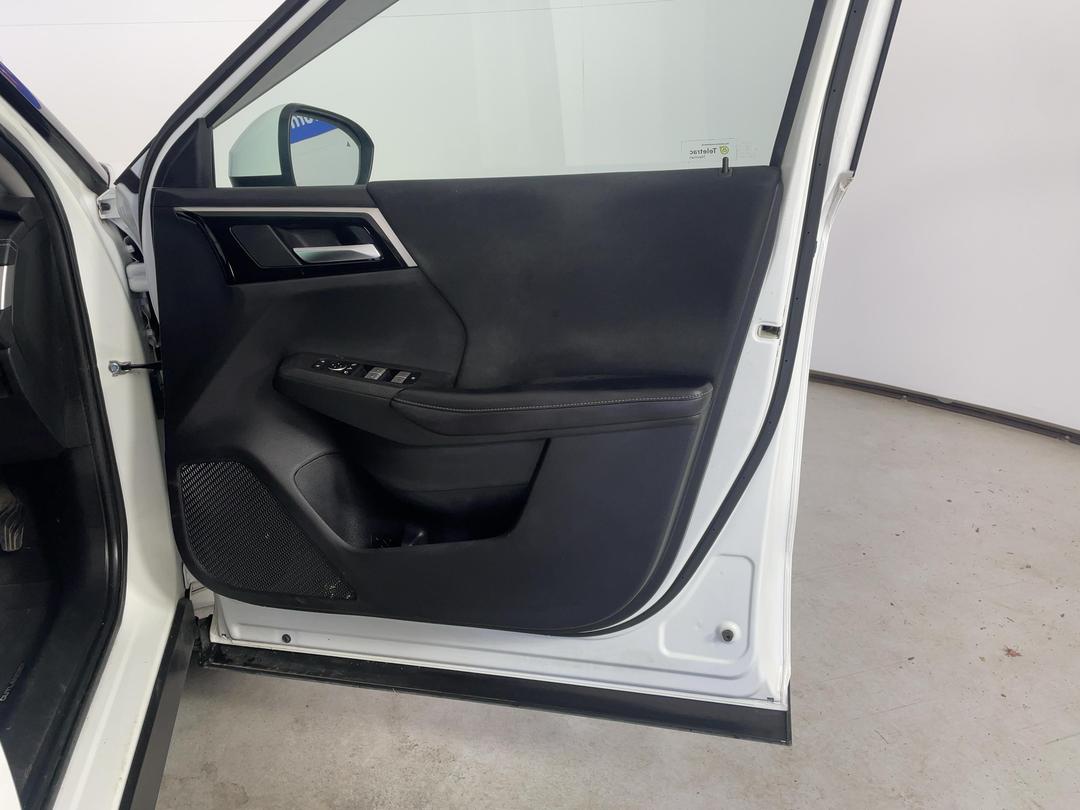 Photo '15' of Mitsubishi Outlander