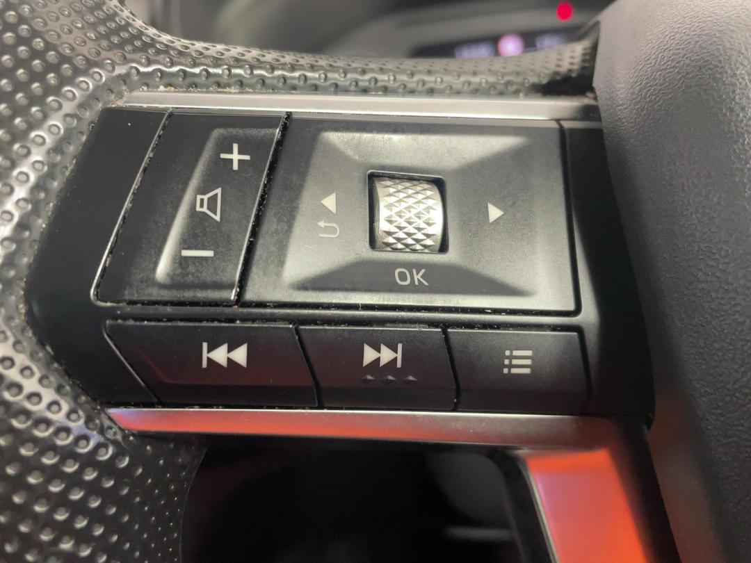 Photo '25' of Mitsubishi Outlander