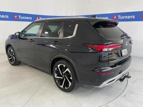Photo '5' of Mitsubishi Outlander