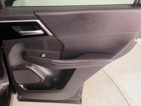 Photo '19' of Mitsubishi Outlander