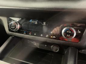 Photo '31' of Mitsubishi Outlander