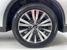 Photo '9' of Mitsubishi Outlander