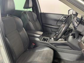 Photo '16' of Mitsubishi Outlander