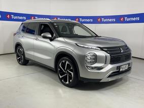 Photo '1' of Mitsubishi Outlander